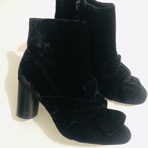 Zara Velvet Bow Ankle Boots 39/9